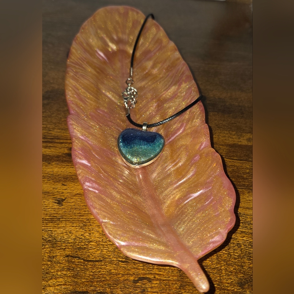 Resin Feather Jewelry Tray